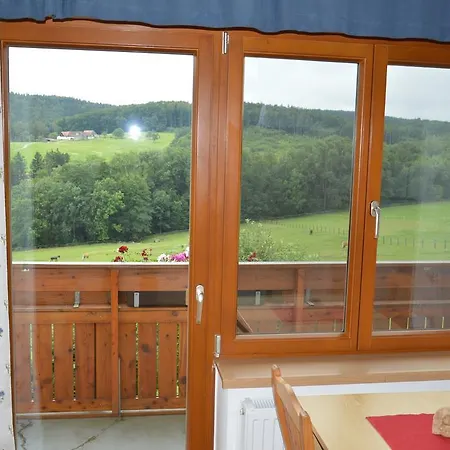 Ferienwohnung Biobauernhof Wolf-Hof Pressbaum Zimmer foto