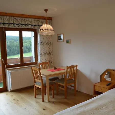 Ferienwohnung Biobauernhof Wolf-Hof Pressbaum Zimmer foto