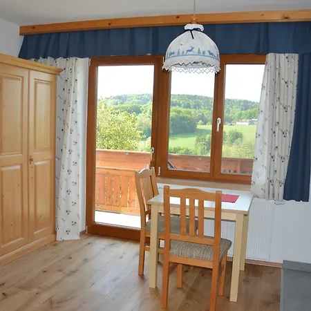 Ferienwohnung Biobauernhof Wolf-Hof Pressbaum Zimmer foto